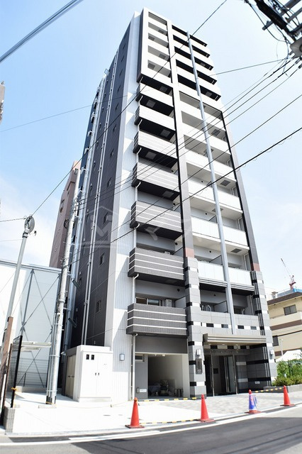 アドバンス上町台プレジールの外観