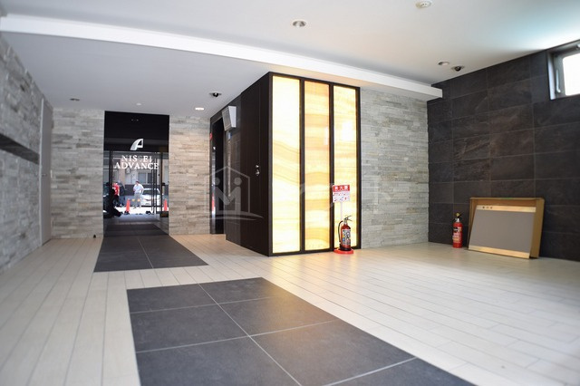 アドバンス上町台プレジールのロビー