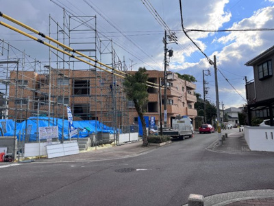 【前面道路含む現地写真】 | 瑞穂区丸根町　1号棟★仲介手数料無料★（中根小学校・萩山中学校）新築一戸建て | 11/26撮影
瑞穂区の不動産売買の事ならマックスバリュで住まい相談エムワイホームにお任せください。
