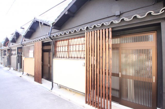 西村借家（リノベーション）の外観