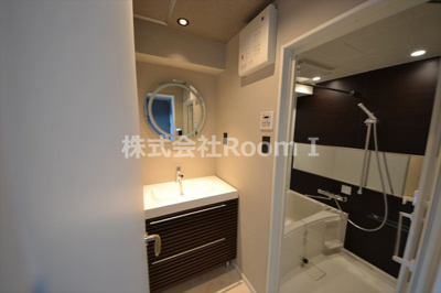 【洗面所】 | ブエナビスタ大手通 | コンパクトで使いやすい洗面所