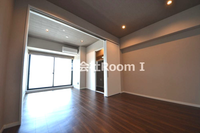 【居間・リビング】 | ブエナビスタ大手通 | おしゃれなリビングです