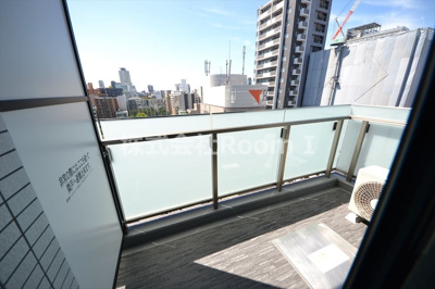 【バルコニー】 | ブエナビスタ大手通 | 外からの目が気にならないバルコニーで洗濯物が干せます