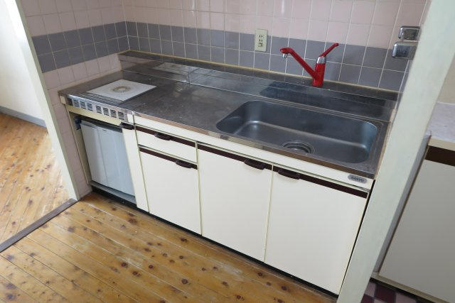 フィメール・アベニューのキッチン