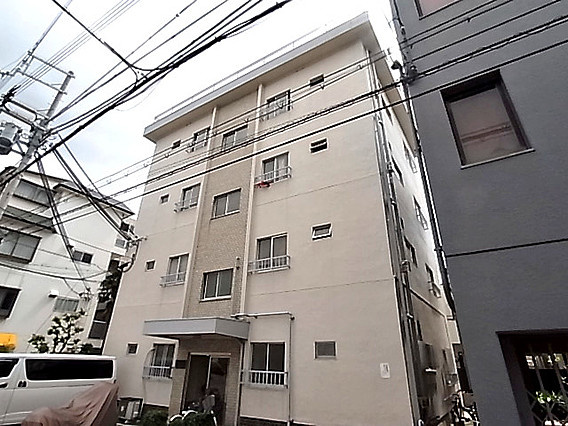 シャトレー六甲の外観