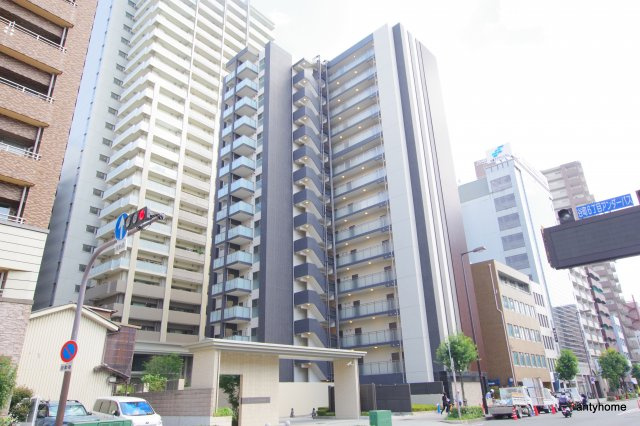 ラドゥセール谷町　仲介手数料無料の外観