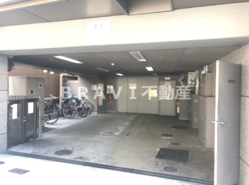 天満橋リーフビル・ネバーランド天満橋　BRAVI不動産の駐車場|【ネバーランド天満橋】駐車場