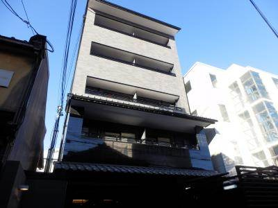 G・F四条烏丸（グランフェニックス四条烏丸）の外観