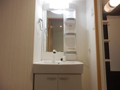 G・F四条烏丸（グランフェニックス四条烏丸）の独立洗面台