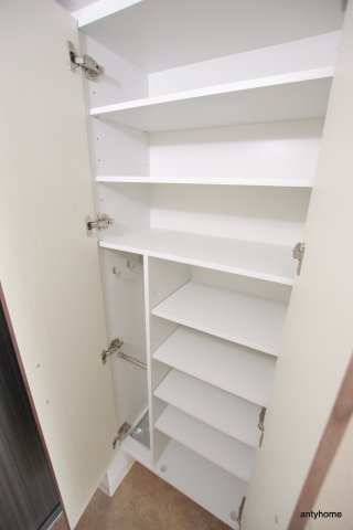 ラドゥセール谷町　仲介手数料無料の収納