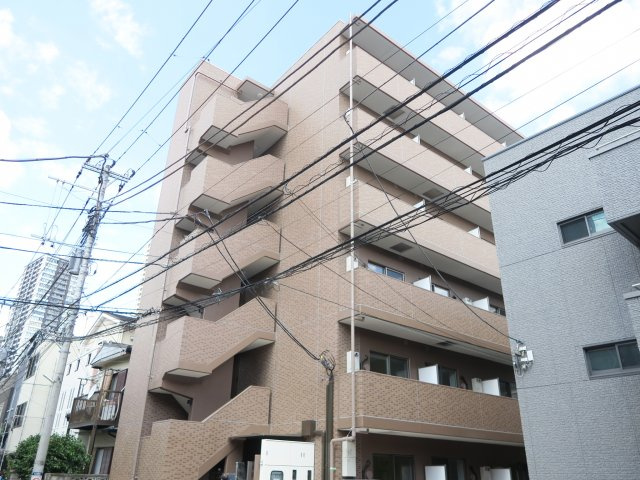 ルミエル本八幡の外観