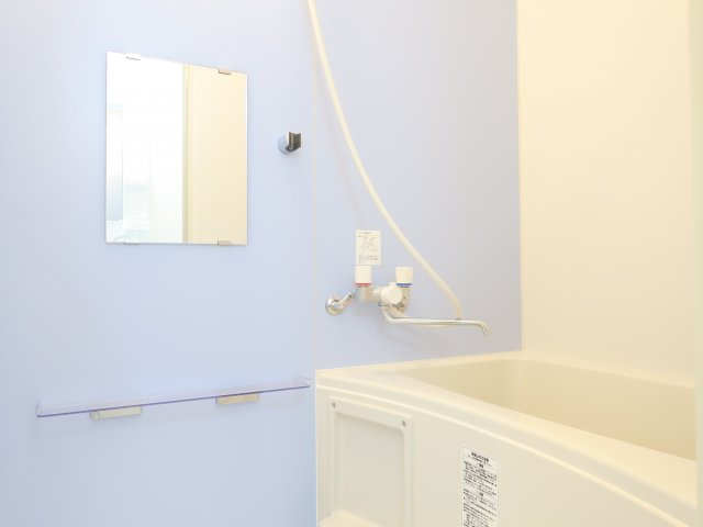 ルミエル本八幡の浴室