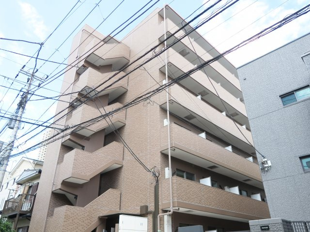 ルミエル本八幡の外観