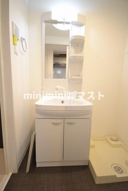 セオリー夕陽丘ＤＯＯＲの洗面所