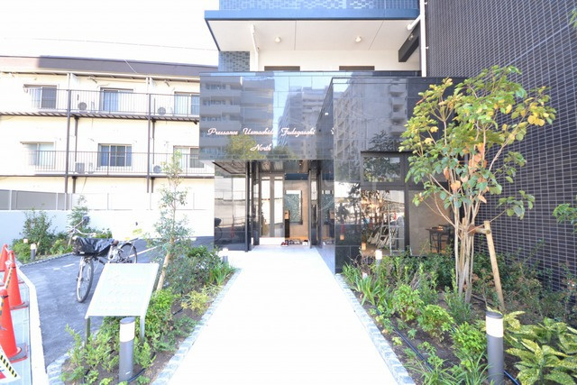 プレサンス上町台筆ヶ崎ＮＯＲＴＨのエントランス