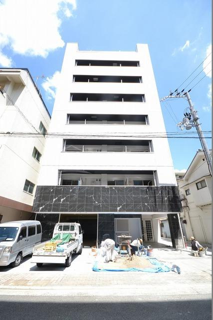 レクラン今里のエントランス