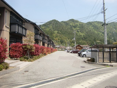 【駐車場】 | ファミーユ