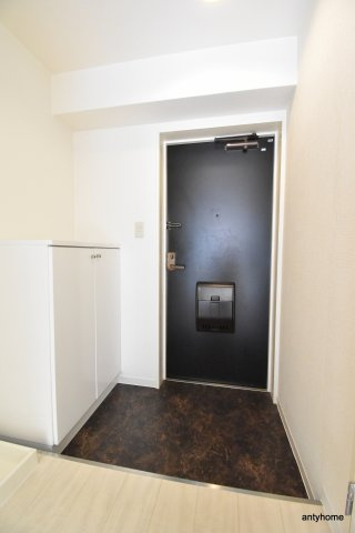メゾンレッシュ　仲介手数料無料の玄関