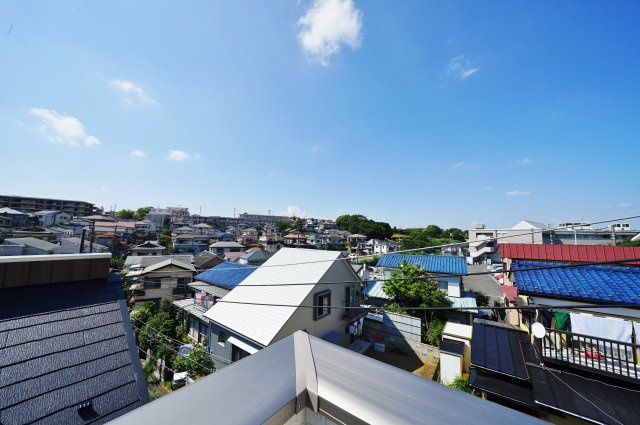 ロフト・スカイバルコニー付！保土ケ谷区新井町　全２棟新築戸建ての展望|周りには高い建物もなく、開放感たっぷり。