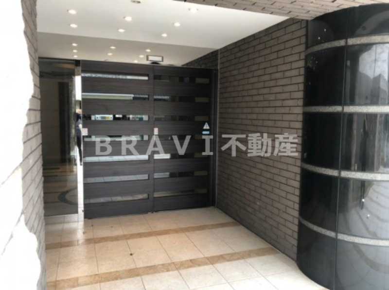 GALLERY谷町（ギャレリー谷町）　BRAVI不動産のエントランス|【GALLERY谷町】清潔なエントランスです