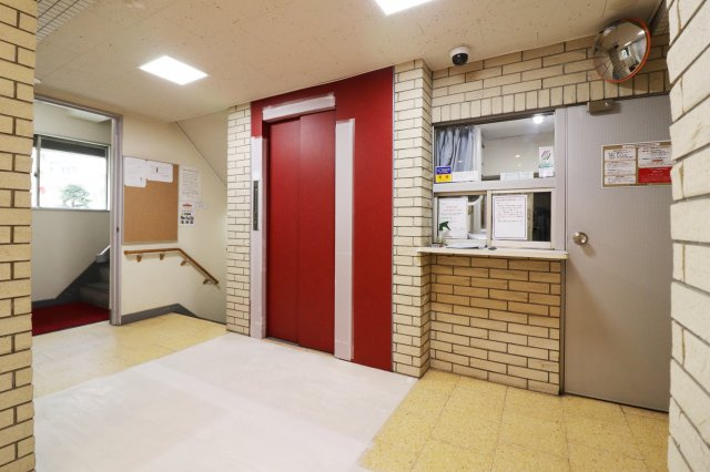 【外観】 | 目黒太陽マンション 5F | 管理体制良好！日勤(9時～14時／月火木金土)