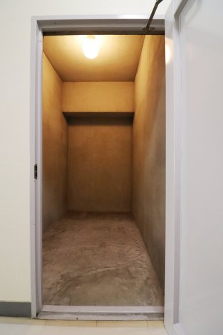 【外観】 | 目黒太陽マンション 5F | 無償トランクルーム付き！