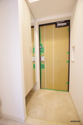 スプランディッド難波SOUTH 仲介手数料無料の玄関