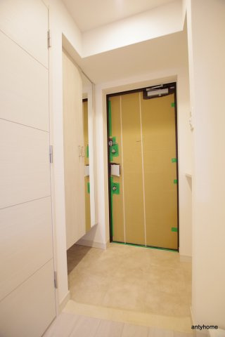 スプランディッド難波SOUTH 仲介手数料無料の玄関