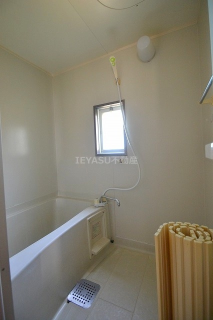 グリーンコートビーの浴室