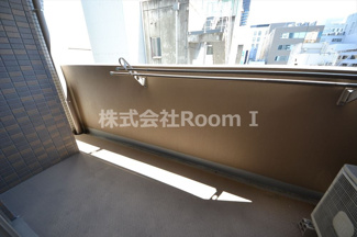 【バルコニー】 | ラナップスクエア堺筋本町 | 開放的で明るい空間を演出してくれるバルコニーです