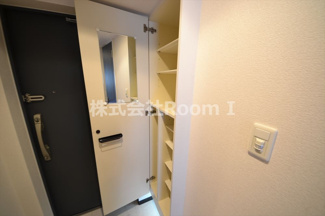 【玄関】 | ラナップスクエア堺筋本町 | 玄関ですシューズボックスです。