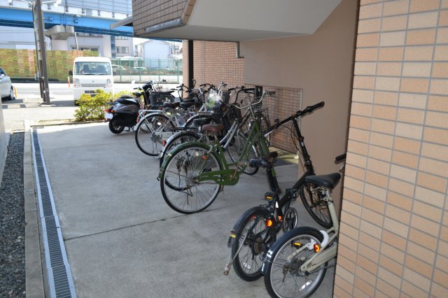 グリュックビルディングのその他共用部分|敷地内駐輪場