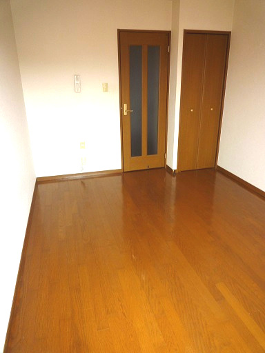 エトワール深井の内装