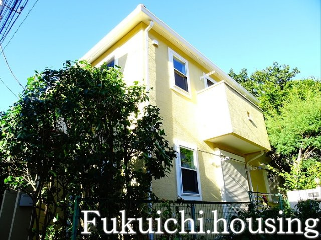 ゼルコバヴィレッジC棟の外観