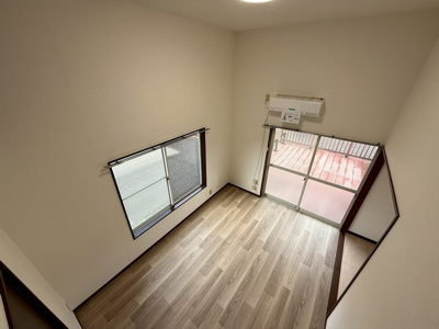 【展望】 | サンワハイツ | ロフトからの景観です！天井が高く開放感のある洋室6帖のお部屋です☆