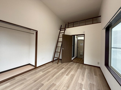 【その他】 | サンワハイツ | ※洋室～ウッドデッキ※