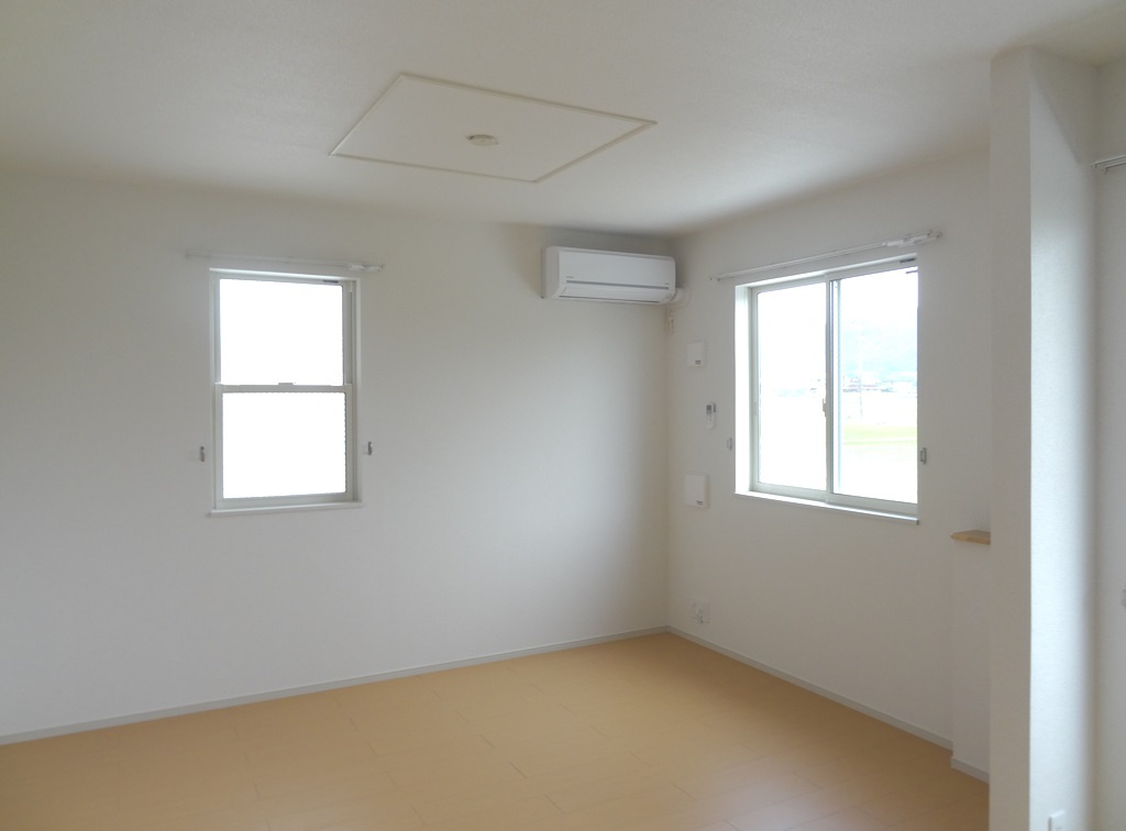 ハウスアイＣの居間・リビング