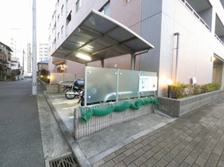 【その他共用部分】 | 敷地内ゴミ置場です。