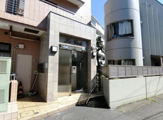 【エントランス】
