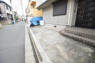 【外観】 | 現地見学や資料請求などお気軽にお問合わせ下さい。
周辺環境とあわせて現地ご案内致します。