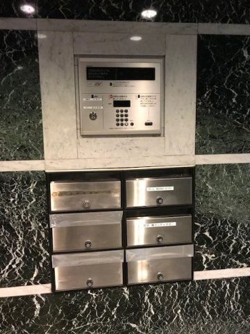 リビエラ南青山ビル