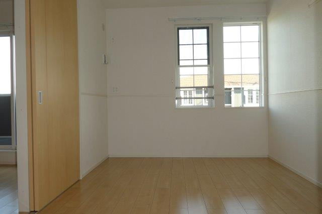 ダイヤモンド・ノアＢの洋室