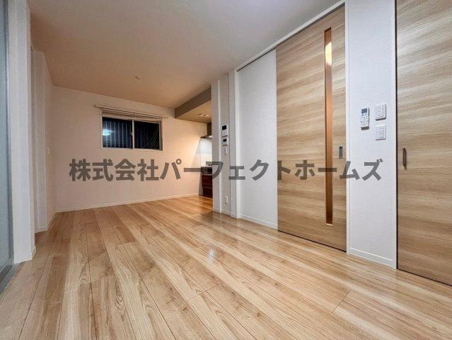 ピコットⅥの居間・リビング|こちらの居間で趣味の時間をお楽しみください
