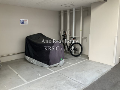 【その他共用部分】 | エスリード南堀江グランツ | 敷地内にバイク置場と駐輪場があります！