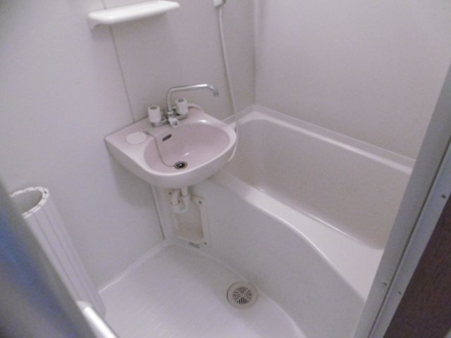 フラッツ17の浴室|お風呂で日々の疲れを落としましょう