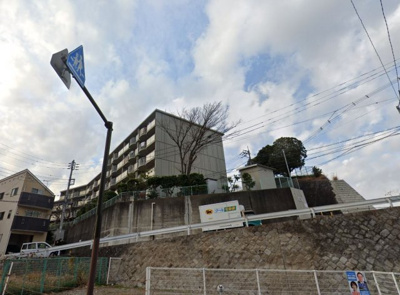 【外観】 | 永田台ハイツ | 総戸数４２戸、昭和５２年６月築、管理人は巡回勤務につき管理体制良好です♪