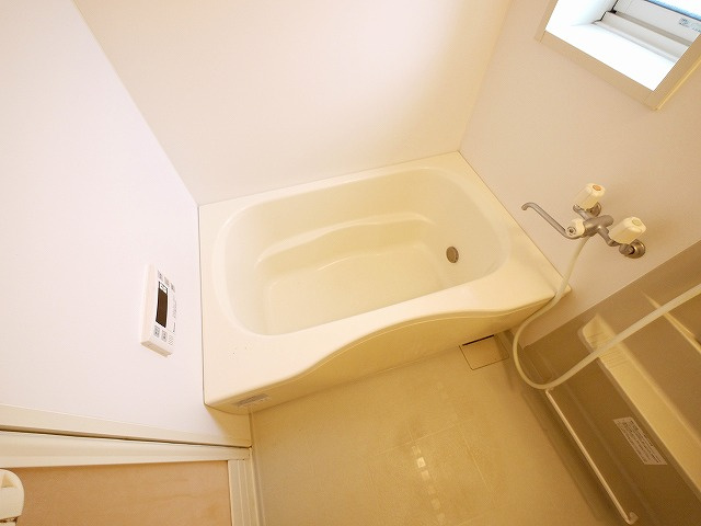 シャーメゾン富堂の浴室|きれいなお風呂です