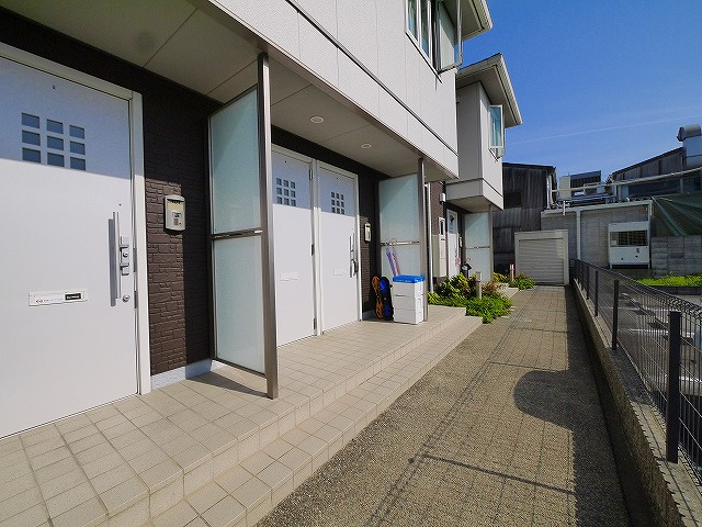 シャーメゾン富堂のエントランス