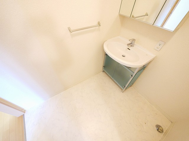 シャーメゾン富堂の洗面所|スペースが確保できる洗面所です