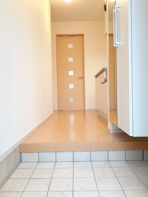 セレーノ　エムの玄関